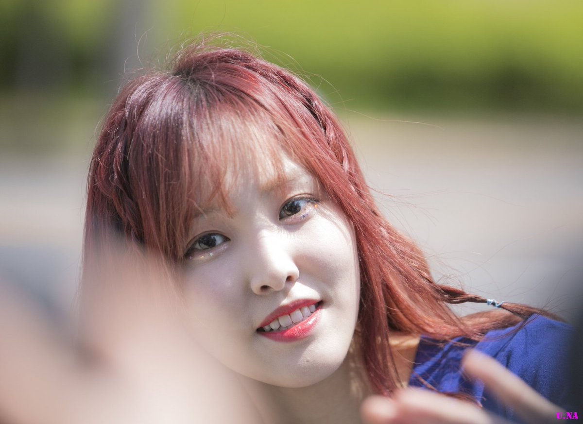 IDOL_REDHEARS's tweet photo. 16. 여자친구 #유주
이분 고음 진짜 장난 아니잖아요 목소리로 지구정복하실 분!! 빨머 진짜 너무 찰떡인데요? 이쯤이면 머리가 눈치껏 빨머로 자라줘야 할듯 싶어요 ㅋㅋㅋ 여자친구 교차로 많이 들어주시고 유주님 이뻐해주세요! https://t.co/ew0ge7HBpQ