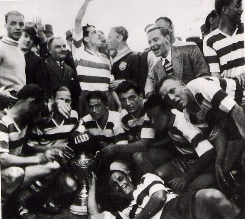 [Club] Il y a 86 ans ... 🏆🇫🇷
Nous sommes le 06 Mai 1934 à Colombes, le Football Club de Sète 34 remporte sa deuxième @coupedefrance en battant l’ <a href="/OM_Officiel/">Olympique de Marseille</a> sur le score de 2️⃣ à 1️⃣.
⚽️⚽️ Istvan LUKACS

🔝 Une immense pensée à nos aînés « vert &amp; blanc » 👏