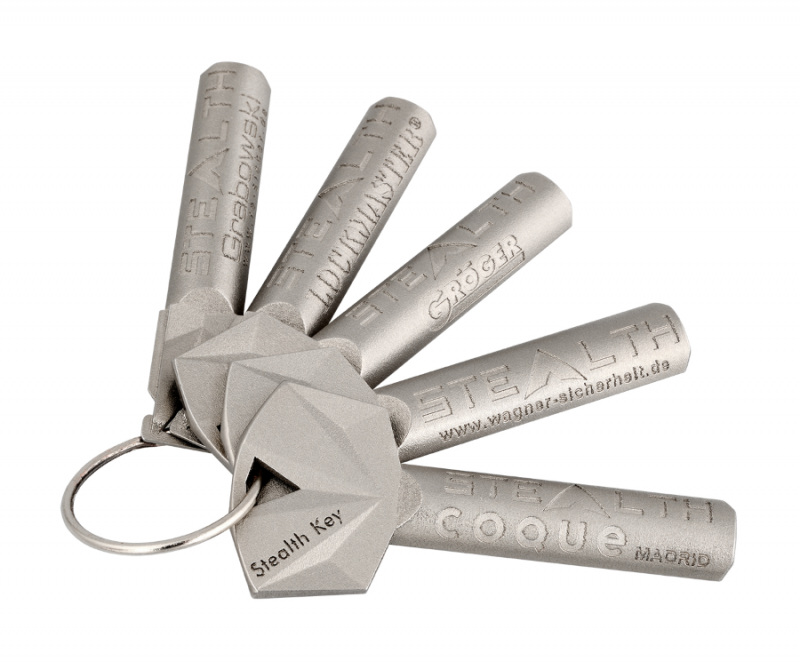 Our clients are always very excited when they see their logo on the Stealth Key! We turn your logo into a 3D printable format and show it off on the Stealth Key in no time. #StealthKey #UrbanAlps
urbanalps.com/en/stealth-key/