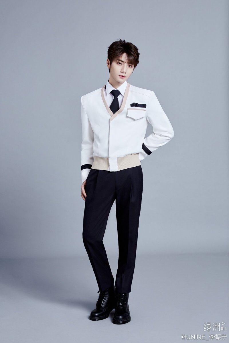 zhenningarchive's tweet photo. 🐨 ¦ 20200506
      李振宁 weibo update

《                  #UNINE                  》
《#李振宁            #LiZhenning》 https://t.co/uMChAJV3yD