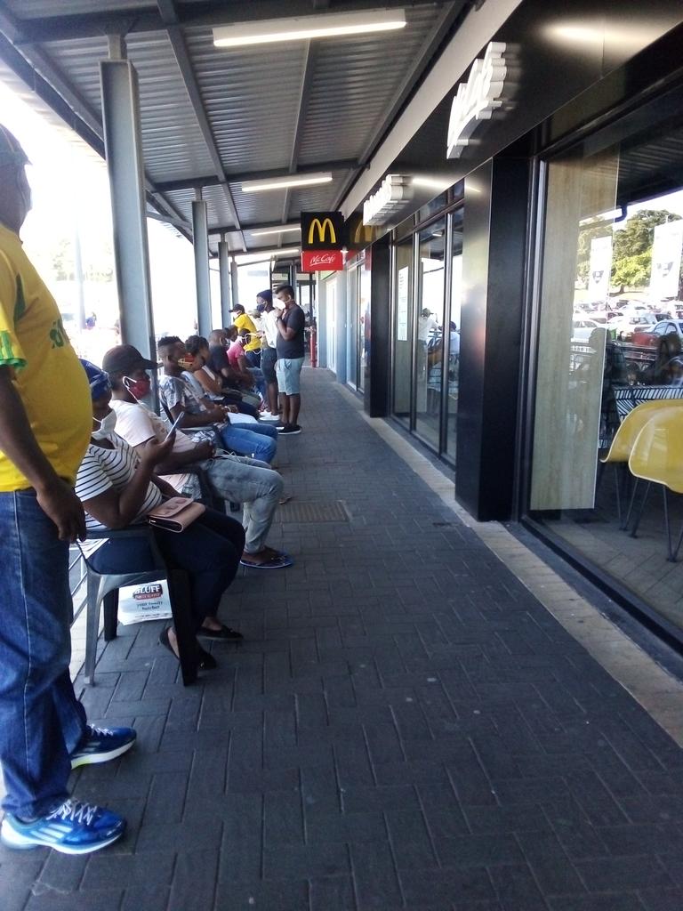 NShinise's tweet photo. This is what it's like shopping during lockdown. It hasn't changed from day 1! 
#lockdown #lockdownextension #durban #SouthAfrica #shopping #Covid19SA #Covid_19 https://t.co/gGFoODPFnX