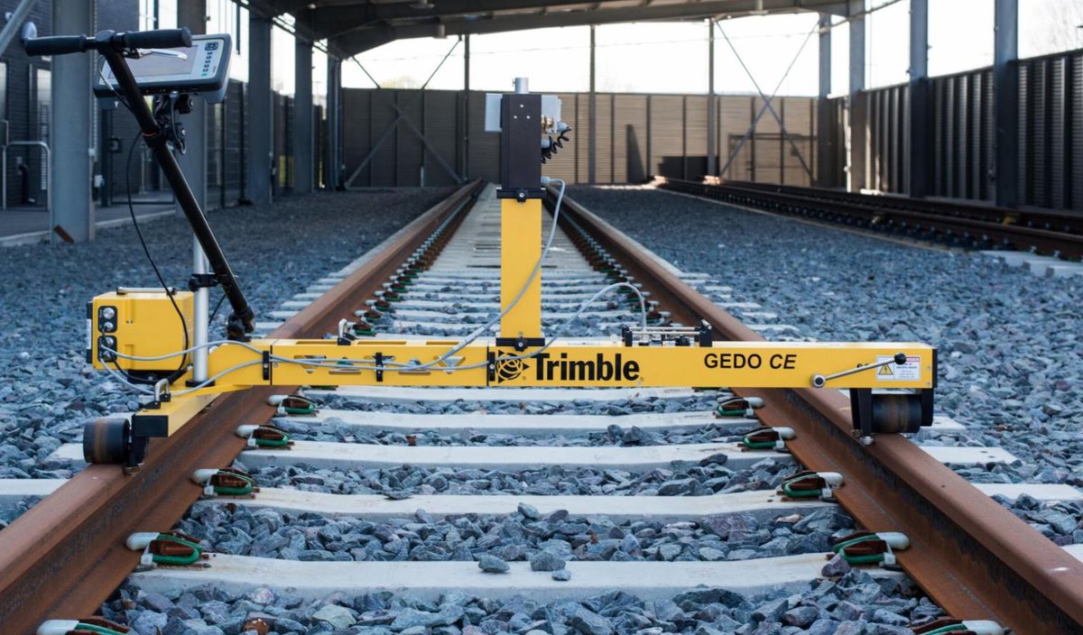 FINAL CALL!!📣 Dirt to Rail with the Trimble GEDO system starts in just 2 hours! 

Sign up here: bit.ly/gedo_webinar