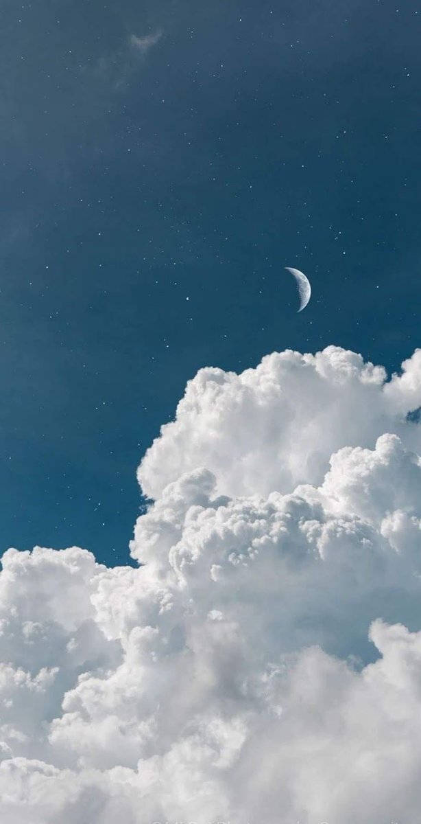 Raneem20089134's tweet photo. #حلاق_الوكره مُتلازمة حب الغيوم ☁️.             شاركوني تصويركم للغيم وانا بمدح😔♥️. https://t.co/J8ppnwaGq1