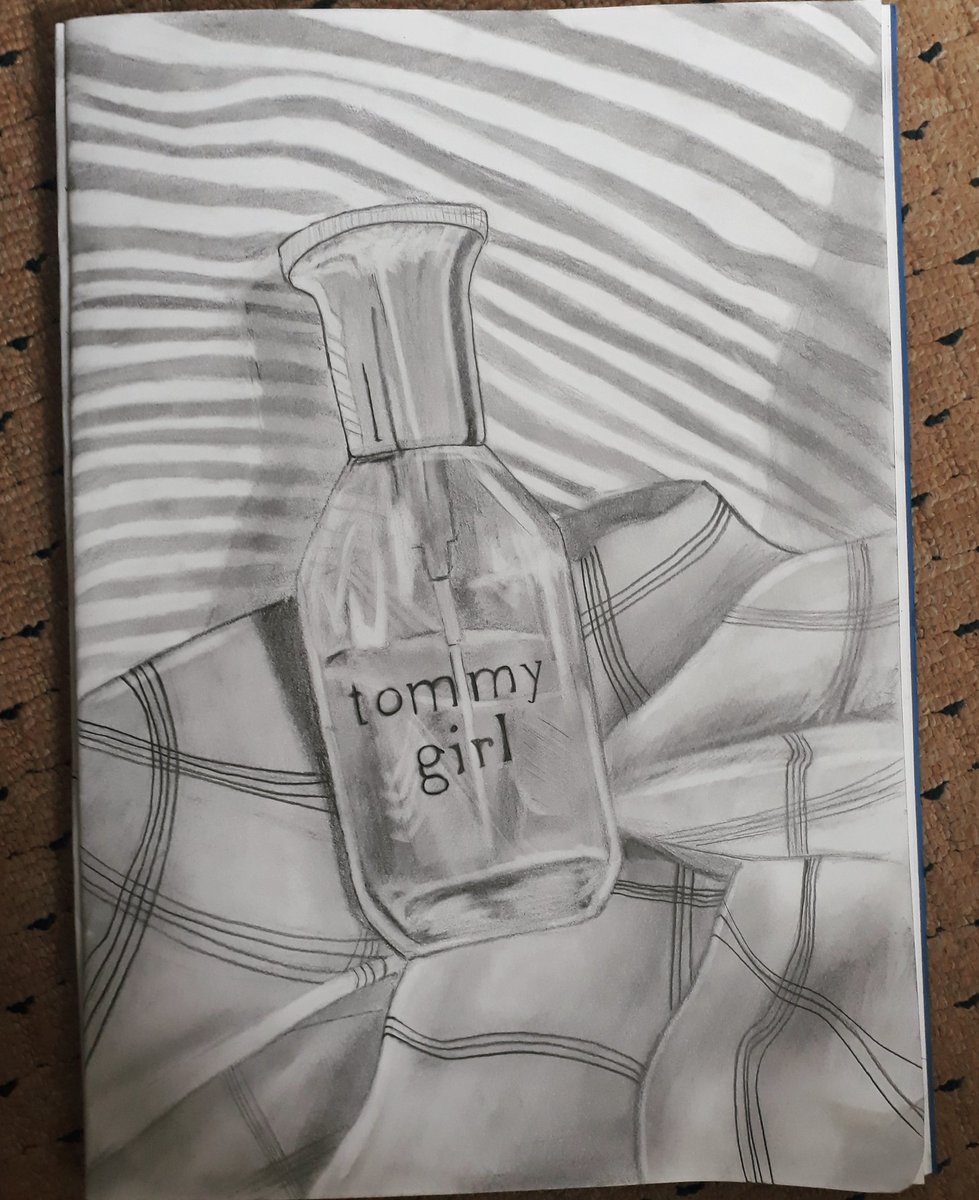 VLewis_CFGS's tweet photo. A fantastic finished 'Reflections &amp; Distortions' A3 pencil drawing by a year 9 student ✏️🎉👏🏽 @CFGS @riaharris27 #artstudent #drawing #pencildrawing #ks3art #torbay #cfgs #iteachart https://t.co/Moogq6gxfI