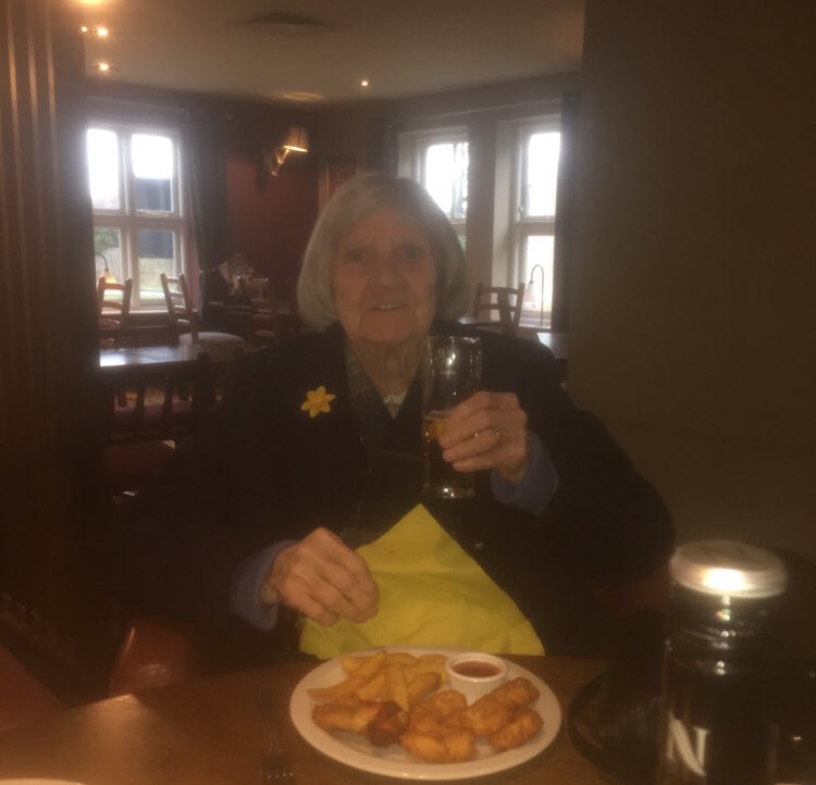 RicciGuarnaccio's tweet image. My nana contracted covid19 in the care home she’s at....

This morning we found out she’s beat it at 92 years of age!

💙☺️