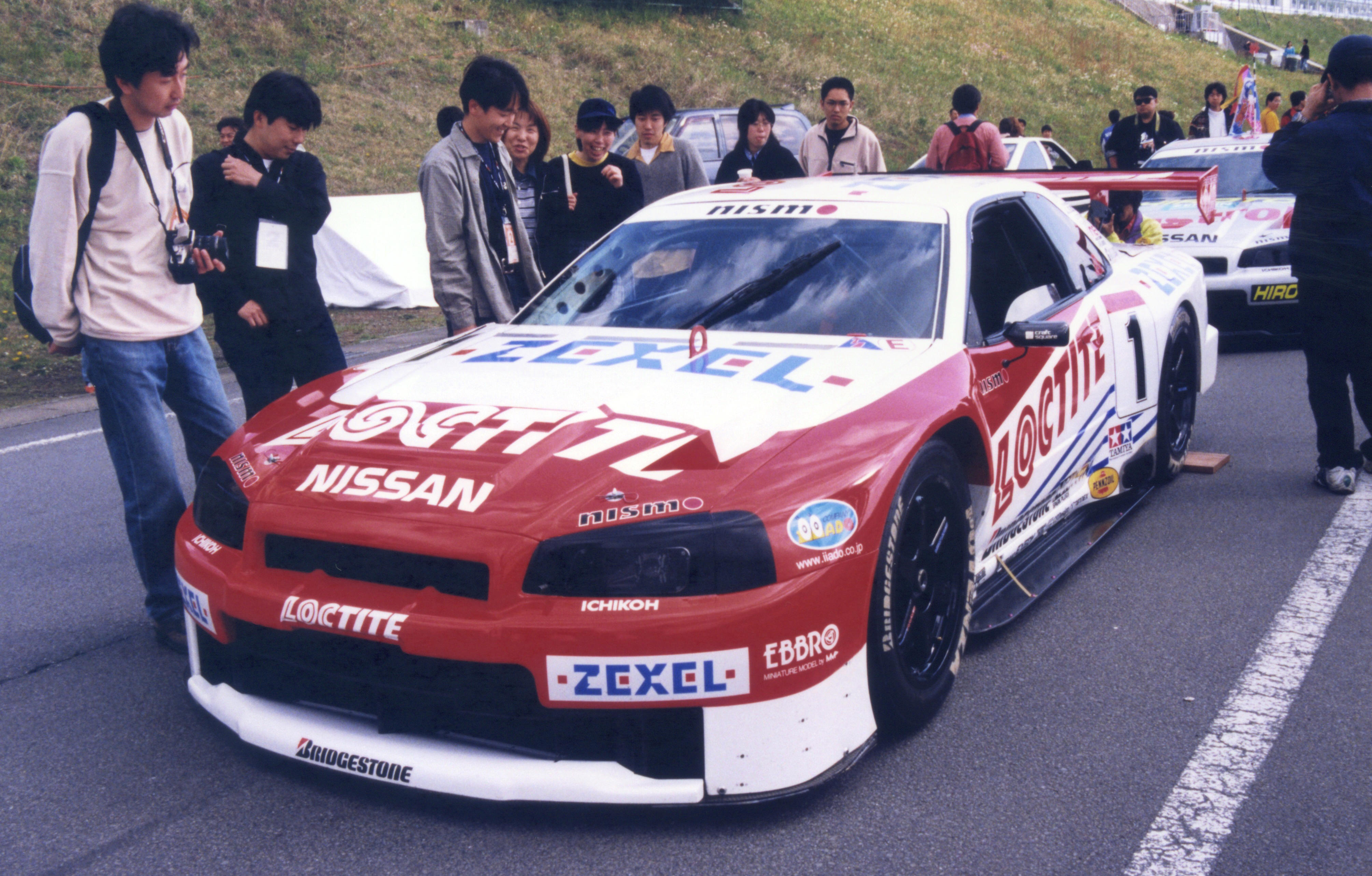 Amazon | 1/43 EBBRO 2000年 JGTC ロックタイトZEXEL GT-R#1 E
