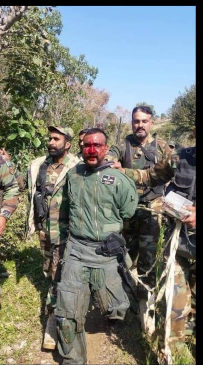 Saadyou41688997's tweet photo. @majorgauravarya In these time of coronavirus here is my message of peace and harmony to the Indian army
#StayHomeStaySafe

#27February2020 https://t.co/JUrqxJfvnC