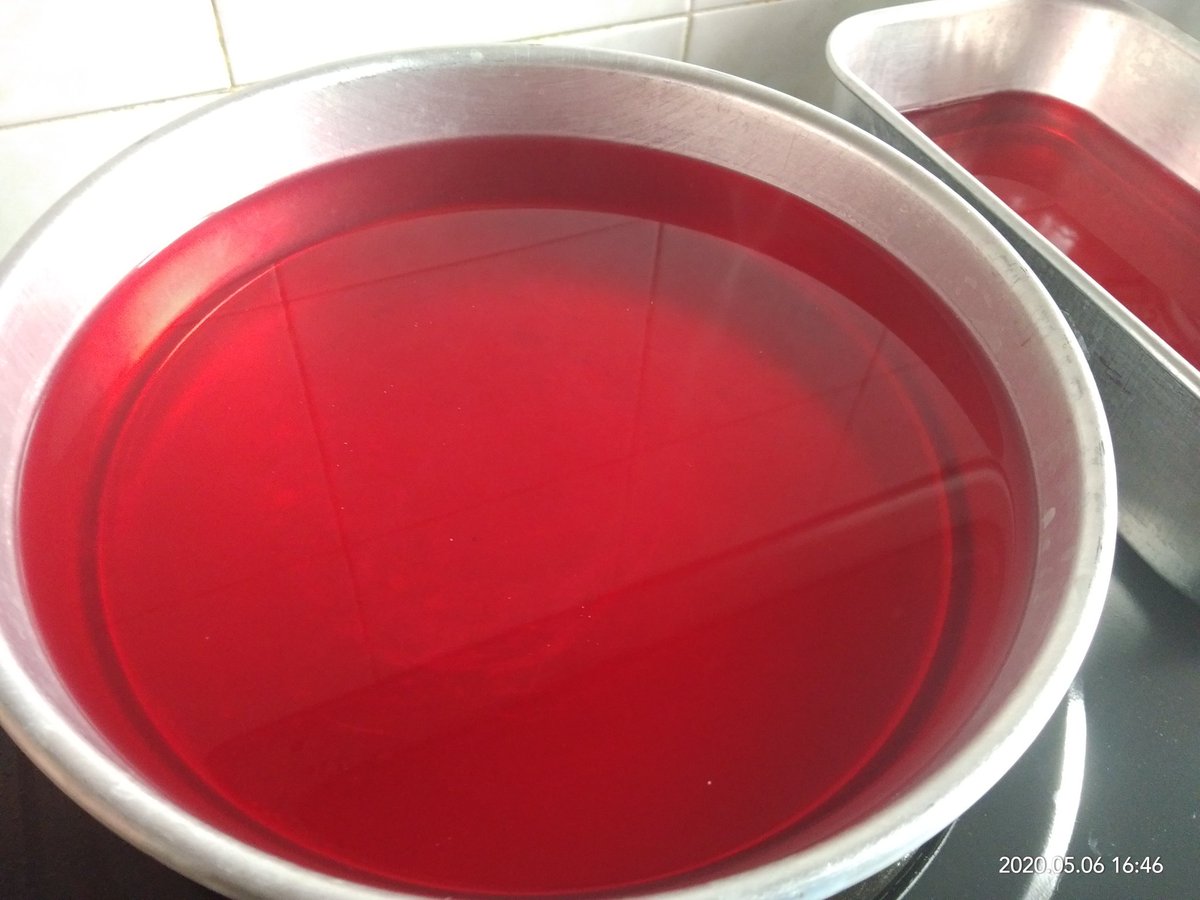 hnmfrd's tweet photo. Did you know. 

Dulu² agar² ni org buat jamu kat kenduri kawen. Rare la kalau takde.  😂 nampak bodoh tapi sedap. Harini kita try buat.  Tingin plak.  Buh dlm peti nanti buka kita makan. https://t.co/fCG0ZkeDlx