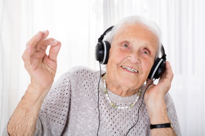 AvidityCare's tweet photo. Whatโs your favourite tune?
Singing, music and dance has proven to be beneficial for those living with dementia ๐ ๐ถ
It stimulates the brain and โbrings backโ some of those memories from long ago!
#MusicAndDance #Singing #Dementia #Memory #AvidityCare #Staines #Surrey https://t.co/M6Z3f2R2qN