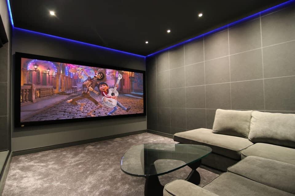 bespoke_cinemas's tweet image. A far better use of space.....

A dining room that was only used twice a year transformed into luxury home cinema that’s used every day!

#homecinema #familyroom #roomconversion  #smarthomeautomation #lockdown #avtweeps