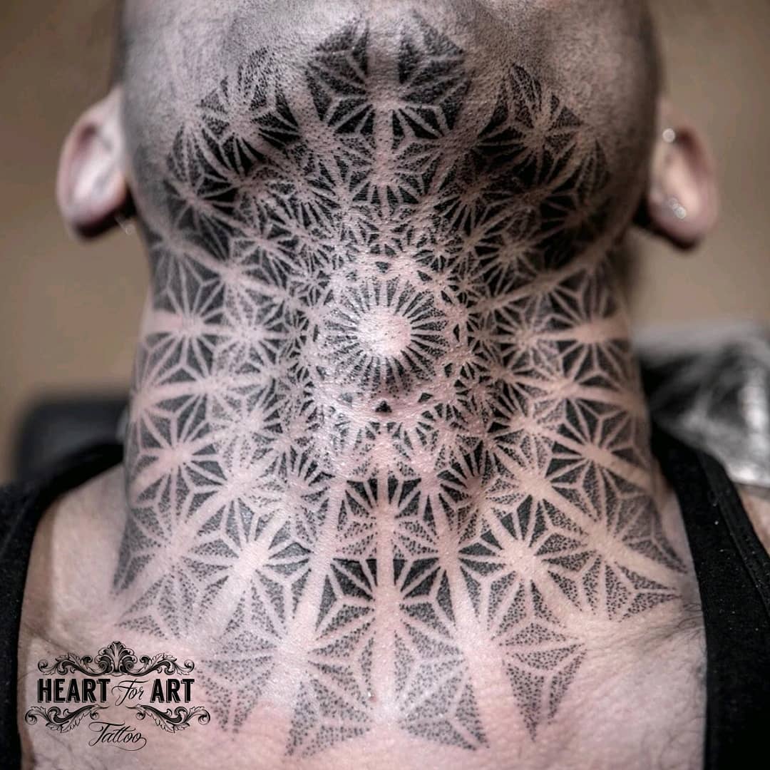 🖤 Geometric Neck Piece Tattoo By El.dot #tattuba #tattoo #tattooartist  #inked #dotwork #geometry - YouTube