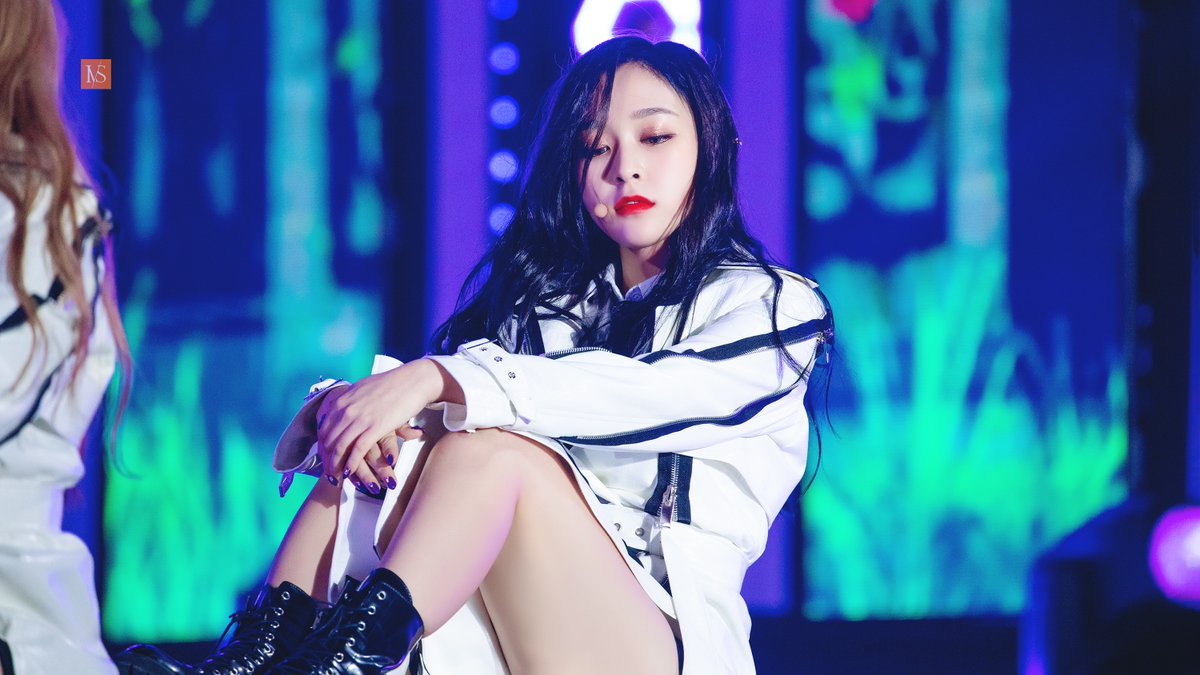 S_invincible's tweet photo. 191001 드림캐쳐 가현 광화문
 
#드림캐쳐 #DREAMCATCHER 
#가현 #GAHYEON
@hf_dreamcatcher https://t.co/FVRUKa9oDQ