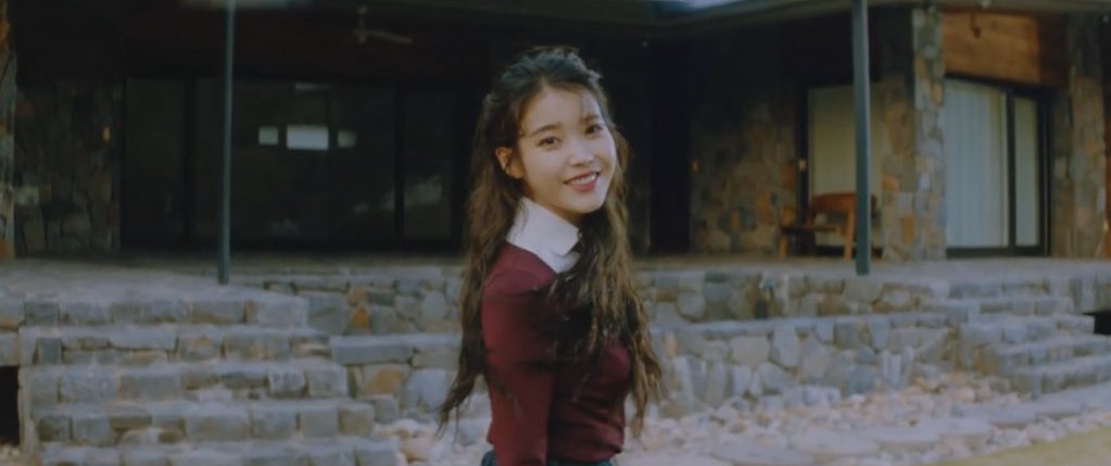 💜
#아이유_6시_안들으면_에잇 #IUxSUGA