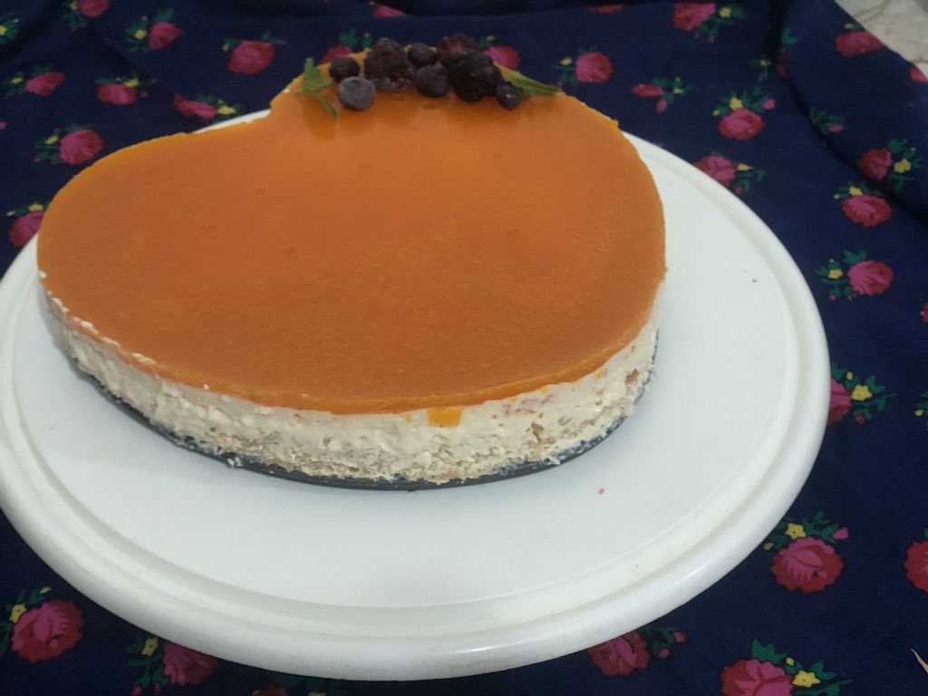 من ألذ وصفات التشيز كنافة بالمانجو  تجانس عجيب بين الطبقات ونكهة الكنافة مع التشيز والمانجو  من اقوى الوصفات 🌹يارب الفوز  #وصفات_15_ثانيه