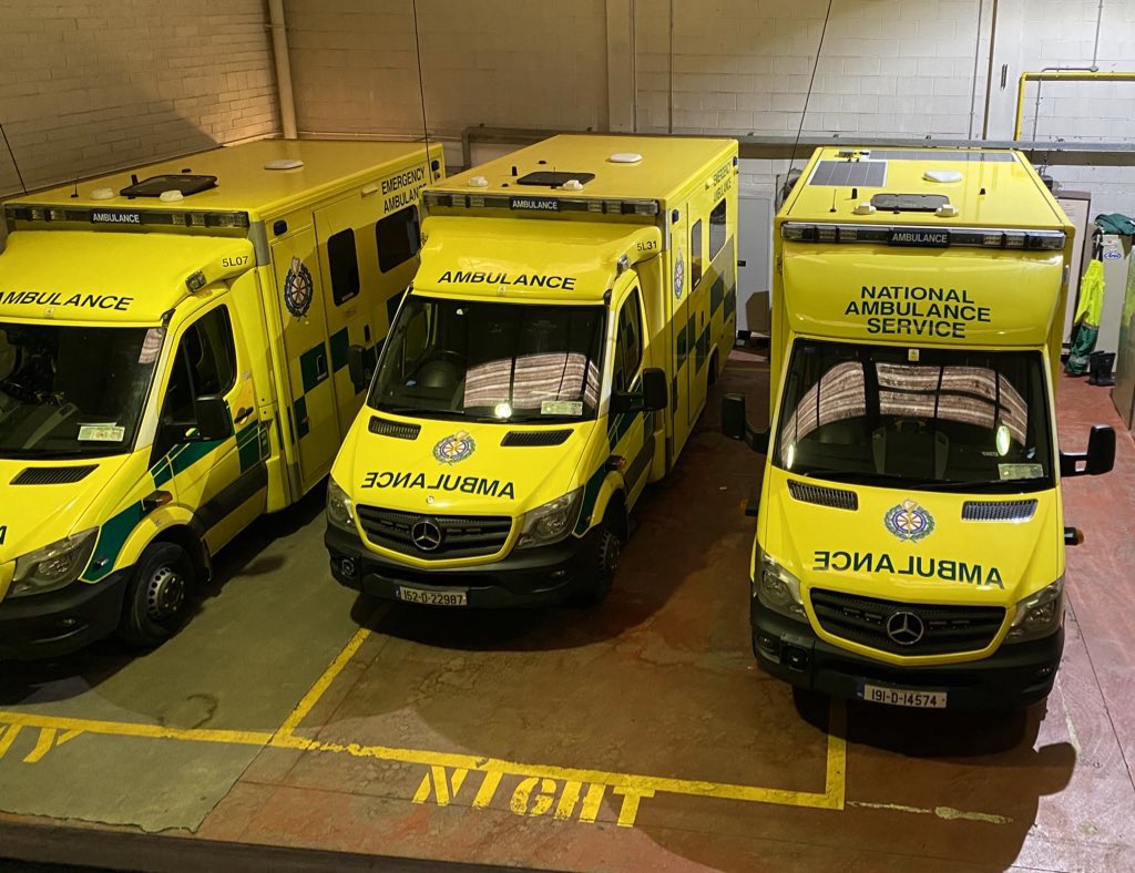 EoghanCon11's tweet photo. Coffee is always important and thanks to @McCabeCoffee for fueling the #Paramedics & #AdvancedParamedics of @TallaghtAmbo with the new machine and great coffee from them
#InThisTogether @PeopleofHSE @HSELive https://t.co/fpUHdSW6yR