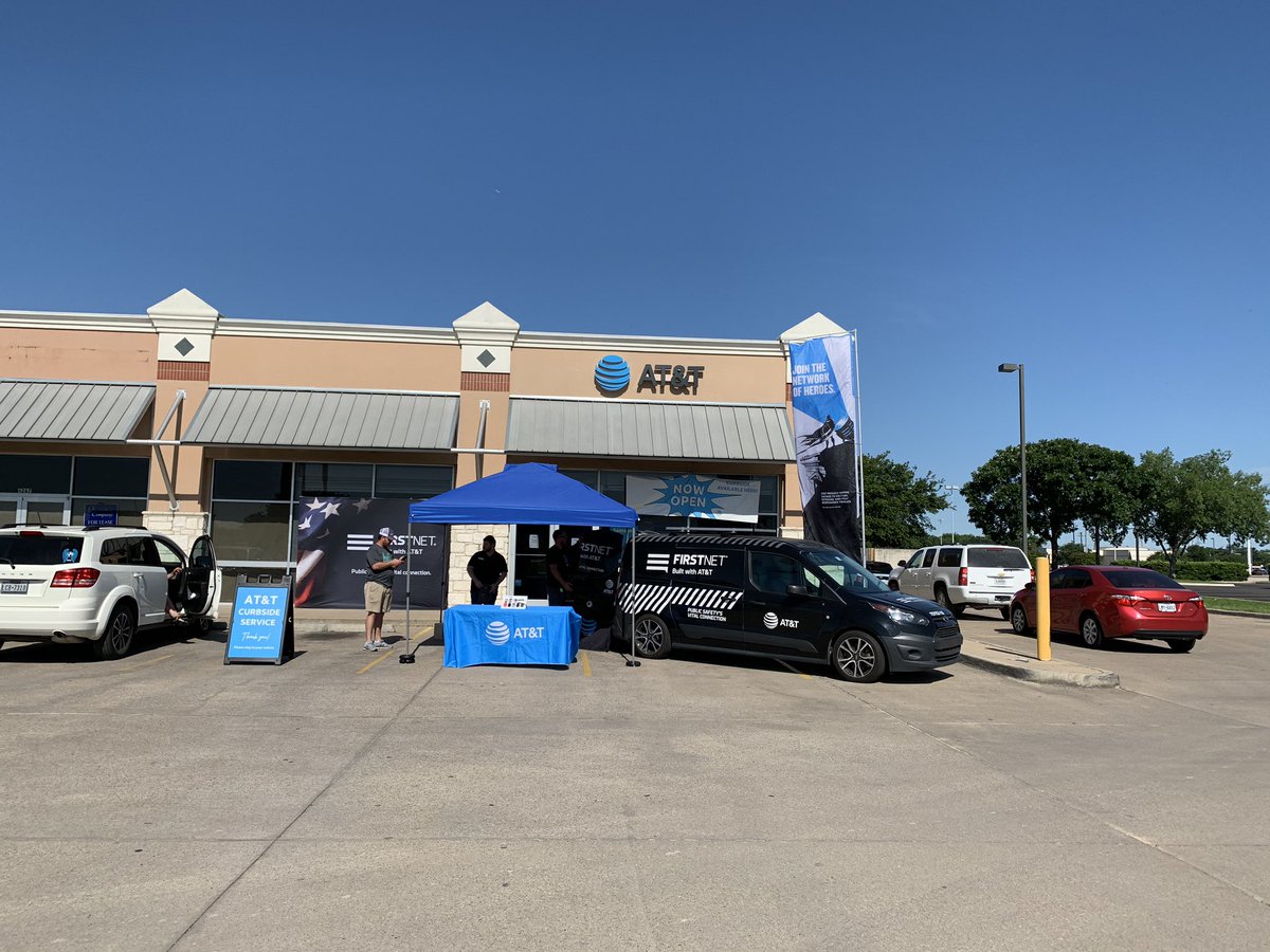 NorthWacoATT's tweet photo. Beautiful day at AT&amp;T with Curbside available! Swing by today and see what FirstNet can do for you! https://t.co/LXJZrSUB7c