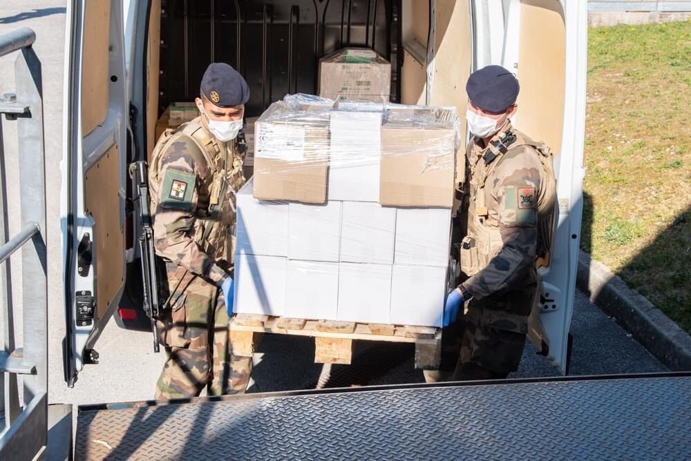 7e_brig_blindee's tweet photo. #MercrediCitation
“Au service de la 🇫🇷, le soldat lui est entièrement dévoué, en tout temps et en tout lieu.
#CodeDuSoldat, article1️⃣.
#NousSommesLà 😏 https://t.co/ECdca3jMKD