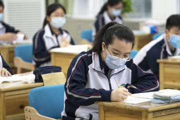 Los estudiantes volvieron a clases en Wuhan, epicentro del coronavirus en China