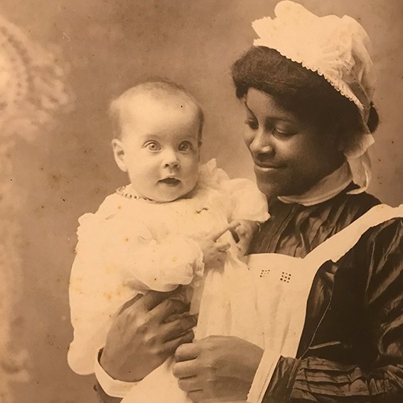 EmoryLibraries's tweet photo. #FramingShadows exhibit is now online. Access #Langmuirphotographs of #AfricanAmerican #nannies & Kimberly Wallace-Sanders’ scholarship that presents the nanny’s point of view https://t.co/eNziPpZCBs #Emory @EmoryRoseMARBL @EmoryUniversity https://t.co/UWC0JDMBkl
