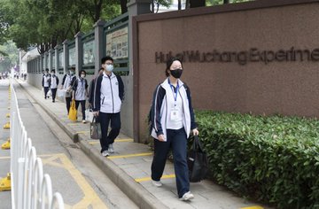 Los estudiantes volvieron a clases en Wuhan, epicentro del coronavirus en China