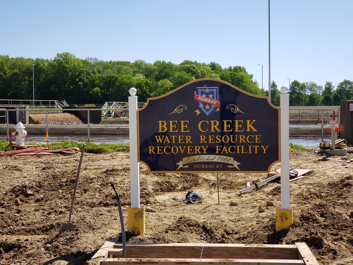 cwp_kt's tweet photo. 💦🤝 City of Murray, KY home of the @murraystateuniv Racers is first out of the gate! A new WRRF sign to represent the city’s commitment to the #cleanwatermovement. #cleanwaterpartner
Photo courtesy of Thomas Kutcher. https://t.co/VLQepKfIeu