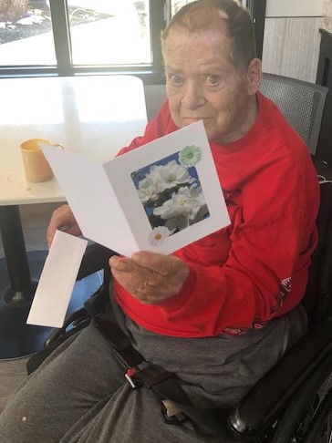 Do you have a little time to brighten a day? We're working hard to safely deliver cards and letters from volunteers like you to isolated seniors. Sign up and learn more here seniorssecretservice.com/cards-for-seni…