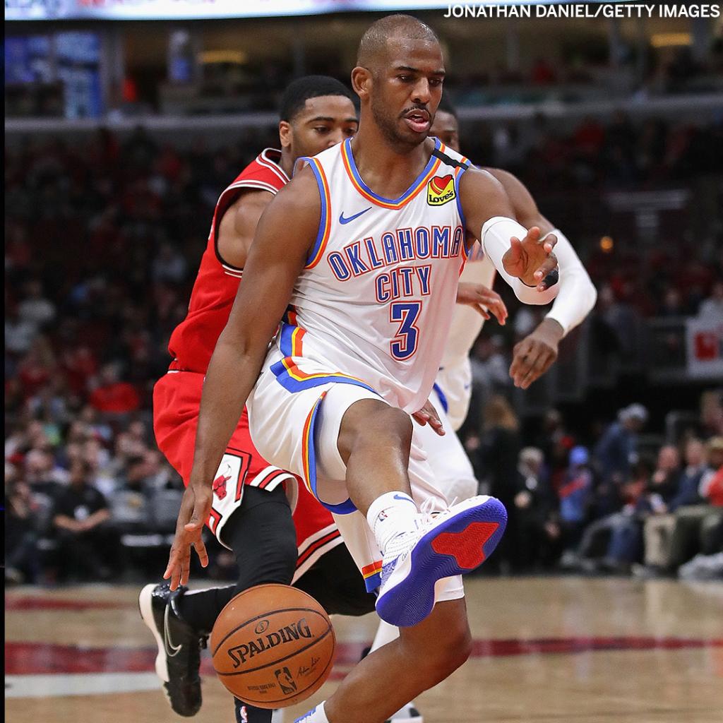 espn's tweet photo. Chris Paul turns 35 today. 

⚡️ Rookie of the Year
⚡️ 10x All-Star
⚡️ 9x All-Defense
⚡️ 2013 ASG MVP
⚡️ 2x Olympic Gold Medalist
⚡️ 4x AST Champ

Point God. https://t.co/beq9mTAzsW