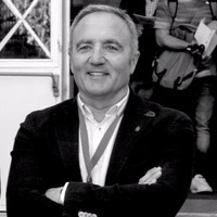 Videoconferencia @IbercajaSocial con <a href="/santiagoraul/">Raul Santiago</a>: De la enseñanza presencial al aprendizaje remoto (21 de mayo - 19:00 h) fundacionibercaja.es/videoconferenc… #FormaciónEquiposDirectivos #FlippedClassroom #CompetenciaDigital