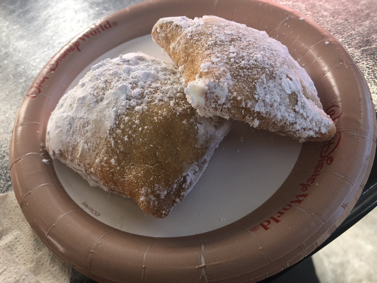 whats4GFdinner's tweet photo. @MLArtist @DoctorCara I’ll see your #MickeyMouse #GFwaffles &amp; raise you #GFbeignets at Port Orleans, followed by dinner at the Castle!! #OurDisneyFaves #DreaminofDisney https://t.co/m0po0pBPgi
