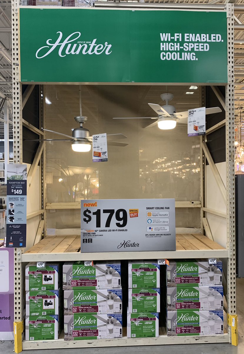 JeffRamasami's tweet photo. Outstanding job MEA’s Robert and Hadi on your execution of the D27 Hunter lighting innovation endcap for Q2! Bravo! #MET #Store6852 https://t.co/oFYjwCqJvs