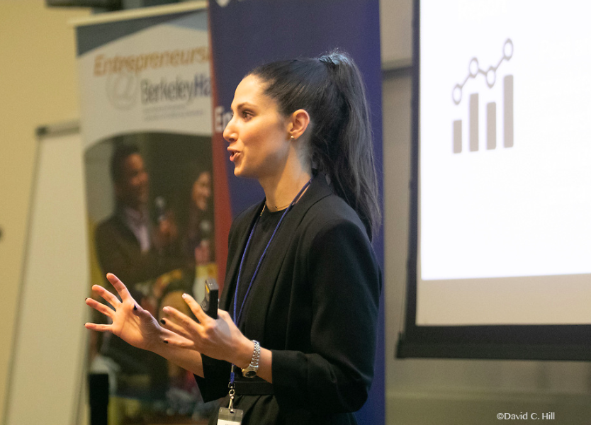 Techstars's tweet photo. #LaunchPadLift student entrepreneur Jennifer DeAngelis found a way to bridge the logistical gap between corporations & media influencers: https://t.co/WzO9250eiU https://t.co/sp3aag0hqT