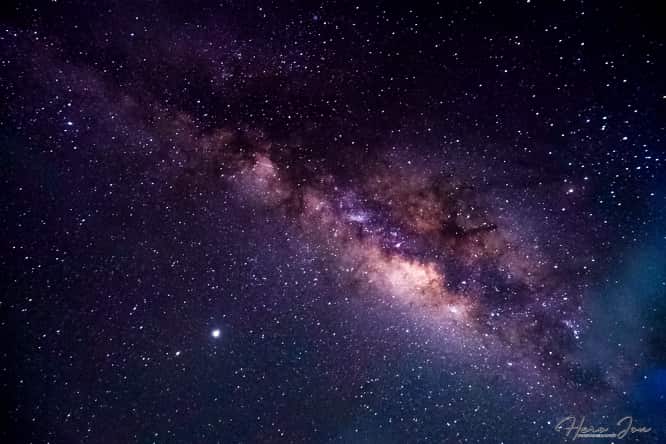 earthshakerph's tweet photo. #AstroShaker Milky Way with Jupiter and Saturn! 

To cap off the night, here's a beautiful photo of the Milky Way with the planets Jupiter and Saturn taken by Hero Jon Pasion in Bolinao, Pangasinan last May 3, 2020 (2:35 AM)! https://t.co/DYjeNo6QmT