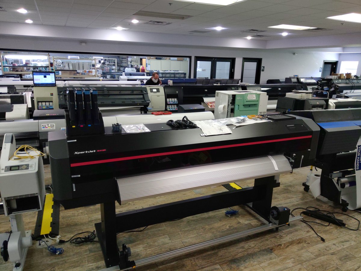 STSINKS's tweet photo. This is our ink testing facility, where all of our ink types and batches are tested 24/7 to guarantee our premium quality and compatibility…
#STSinks #ink #inks #wideformatprinting #test #print #PrintTest #UV #UVink #Latex #EcoSolvent #WaterBased #Color #ColorisinOurDNA https://t.co/WdNigmrrcG