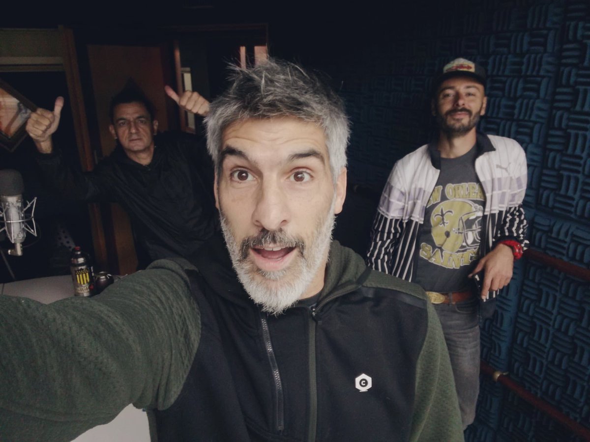 arribaunrayo's tweet photo. Arrancamos fuerte el Miércoles con Un #MicrofonoTestigo CONTROLADOR y la vuelta al estudio de Hugo. Vamorruca! https://t.co/XngYjMKQja