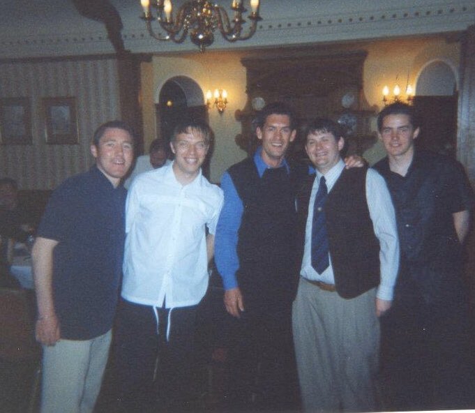 omia73's tweet photo. On This Day 2000
After beating The Arabs 3-0 at Dens, in the afternoon, a night out with some of the players at the @ABDNDarkBlues POY Dinner including goal ADB POY and derby goal hero Willie Falconer &amp; @raeso77  &amp; @LMairzo #somenight https://t.co/xMpyFZVQcn