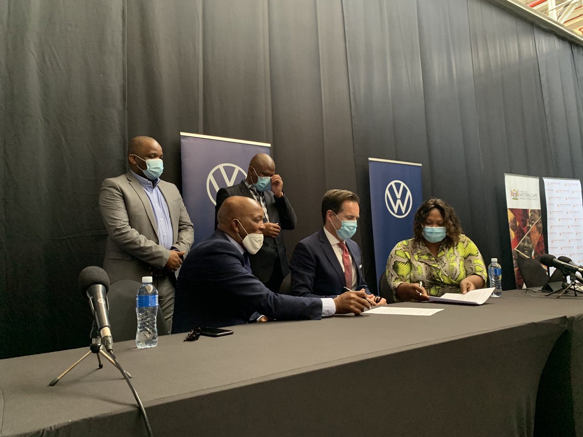 OscarMabuyane's tweet photo. Covid19 Update | VWSA plant in the Eastern Cape to be converted into 4000-bed field hospital | @all4women  @HeraldPE 

https://t.co/6DVg8XHKw4

https://t.co/4y8WT0pCrQ

https://t.co/8mKIsNaDM9 

#day41oflockdown #StayAtHomeEC https://t.co/JPTXUCN4A9