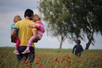 lavoceinfo's tweet photo. Quanto costerebbe la proposta del ministro #Bonetti per un #bonusbebe potenziato fino ai 14 anni per aiutare le famiglie con figli?
https://t.co/lEPBBD88yN https://t.co/PRETwjOGZp