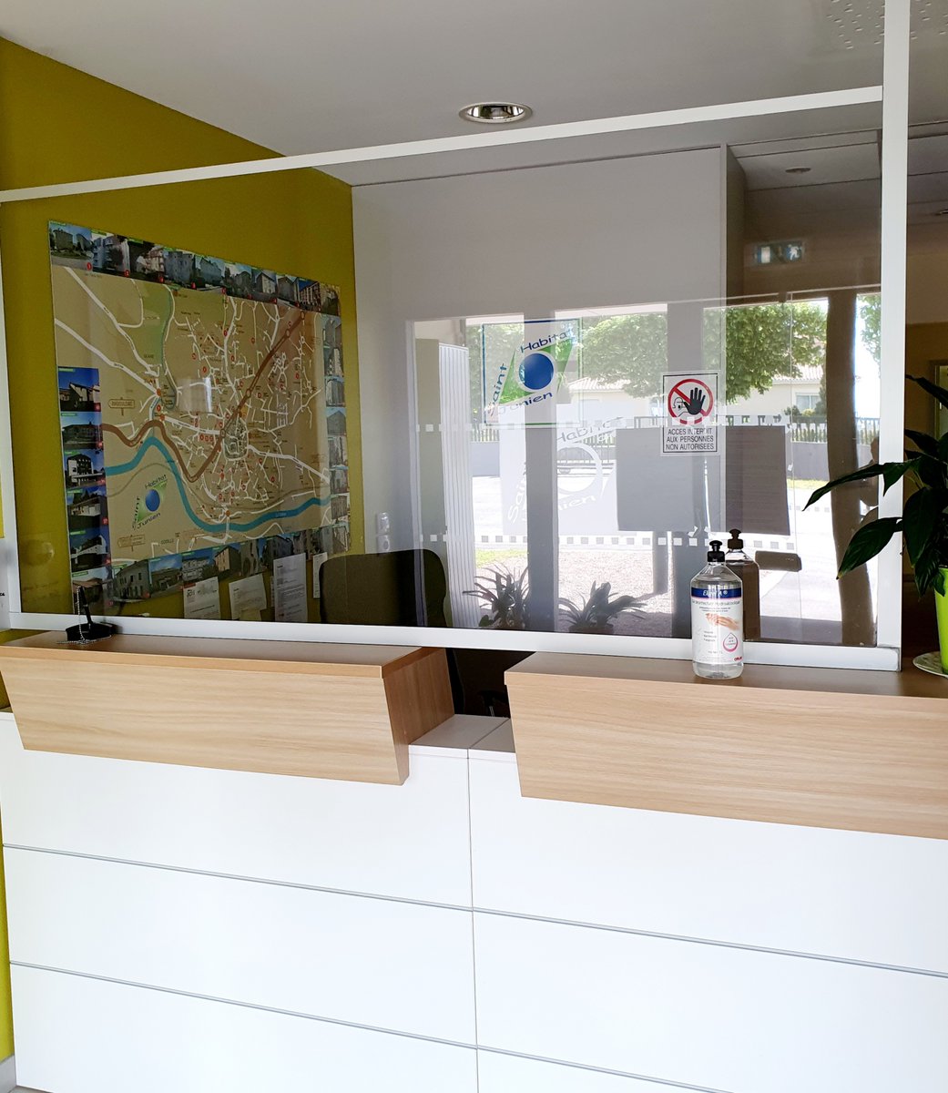 A partir du lundi 11 mai et pour respecter les mesures barrières et éviter une affluence importante, nous invitons tous nos locataires à nous contacter en priorité par téléphone 05.55.02.15.16 ou par mail contact@sjhabitat.fr
L'accueil du public sera exclusivement sur RDV