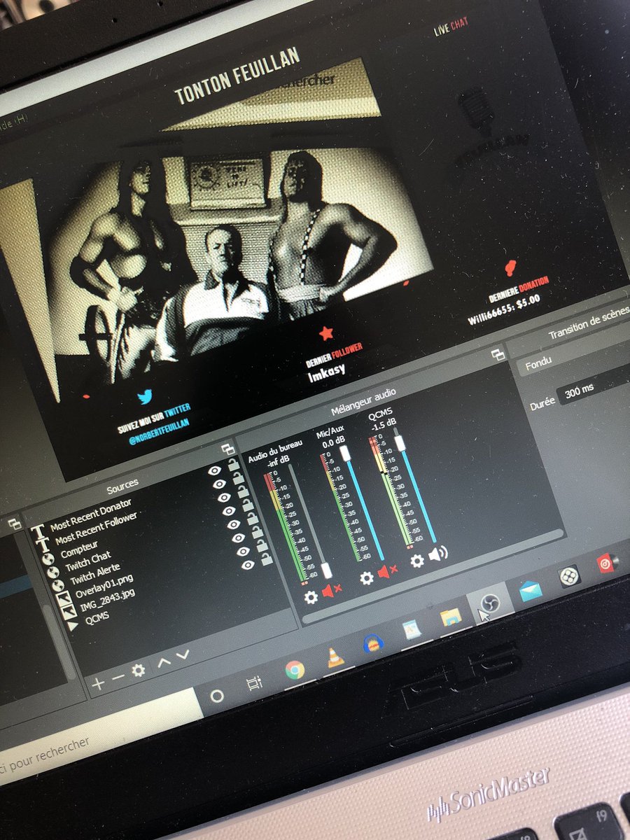 NorbertFeuillan's tweet photo. La diffusion du pilote inachevé de #QCMS c'est à 18h00 sur Twitch et on en discute tous ensemble !
La feud Bret Hart vs. Owen Hart est à l'honneur. #TontonFeuillan https://t.co/YqliGoduPs