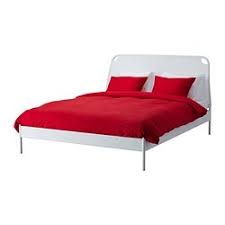 PositivePyrami1's tweet photo. These IKEA beds are terrible... 😂👎
1) Firewood bed
2) Nursing home bed
3) Hospital bed 
4) Shipping pallet bed

True, I could paint or upholster them...But can't I just BUY something that's already attractive as-is? 🤦‍♀️🙄😑🤪😂👎 #BedFails https://t.co/dl2U859bBY