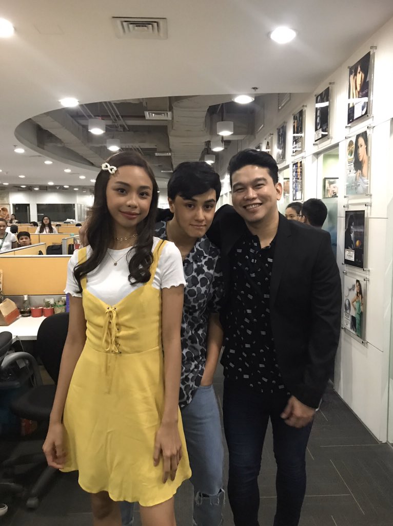 roxsantos's tweet photo. Happiest Birthday to you @maymayentrata07 Love you so much! ❤️💚💙 with @Barber_Edward_ https://t.co/mNsH0QwH2E