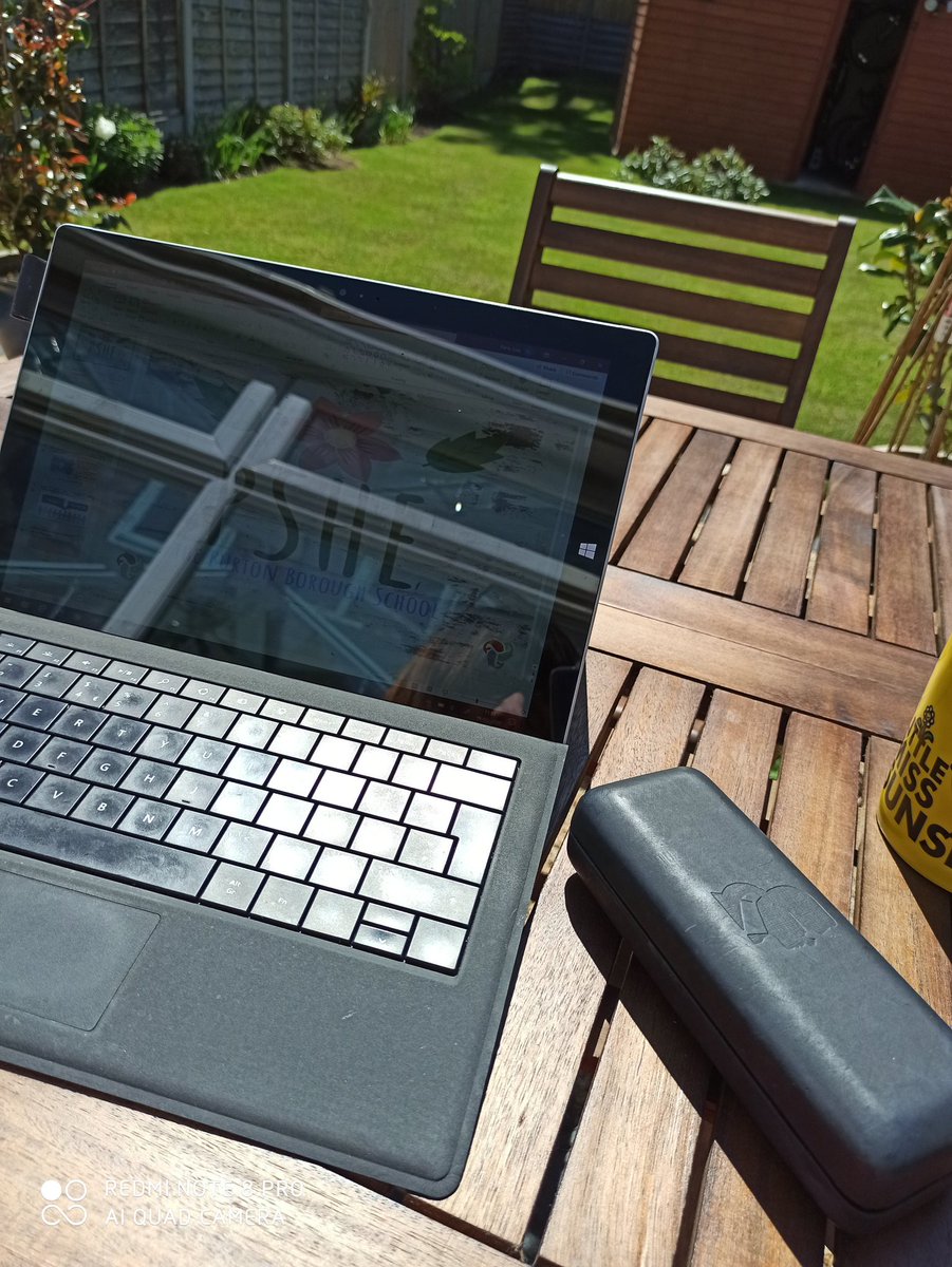 CareersBbs's tweet photo. A lovely day outside working on next year's pshe and careers curriculum. Get in touch if you would like to suggest any topics or activities you would like including https://t.co/DREl1Tu5KU