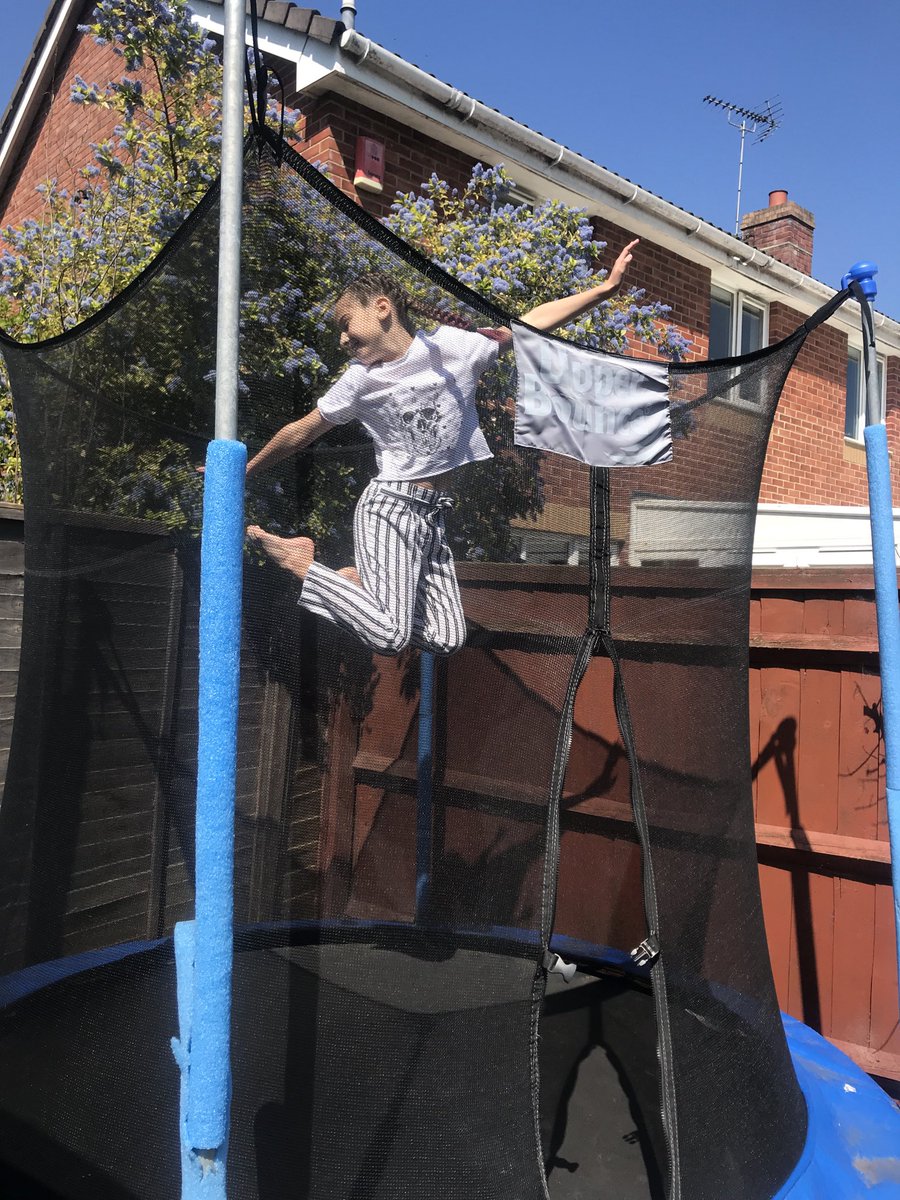 Abeeisme's tweet image. Today’s PE lesson 🙋🏼‍♀️🙄 ⁦@BlackhorsePri⁩ #homeschooling #missd