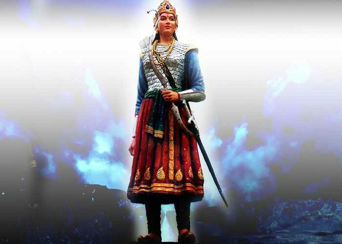 vikas404110's tweet photo. शिखरो से ऊंची जिसकी नभ में छूती ख्याति थी। 
वह कोई और नही रानी दुर्गावती करामाती थी।। 
जिसके स्वाभिमान को कोई नही पा पाया था। 
अंत समय तक उसने मुगलो को मार गिराया था।। 
#RaisenJohar https://t.co/1cWN2J7kIF
