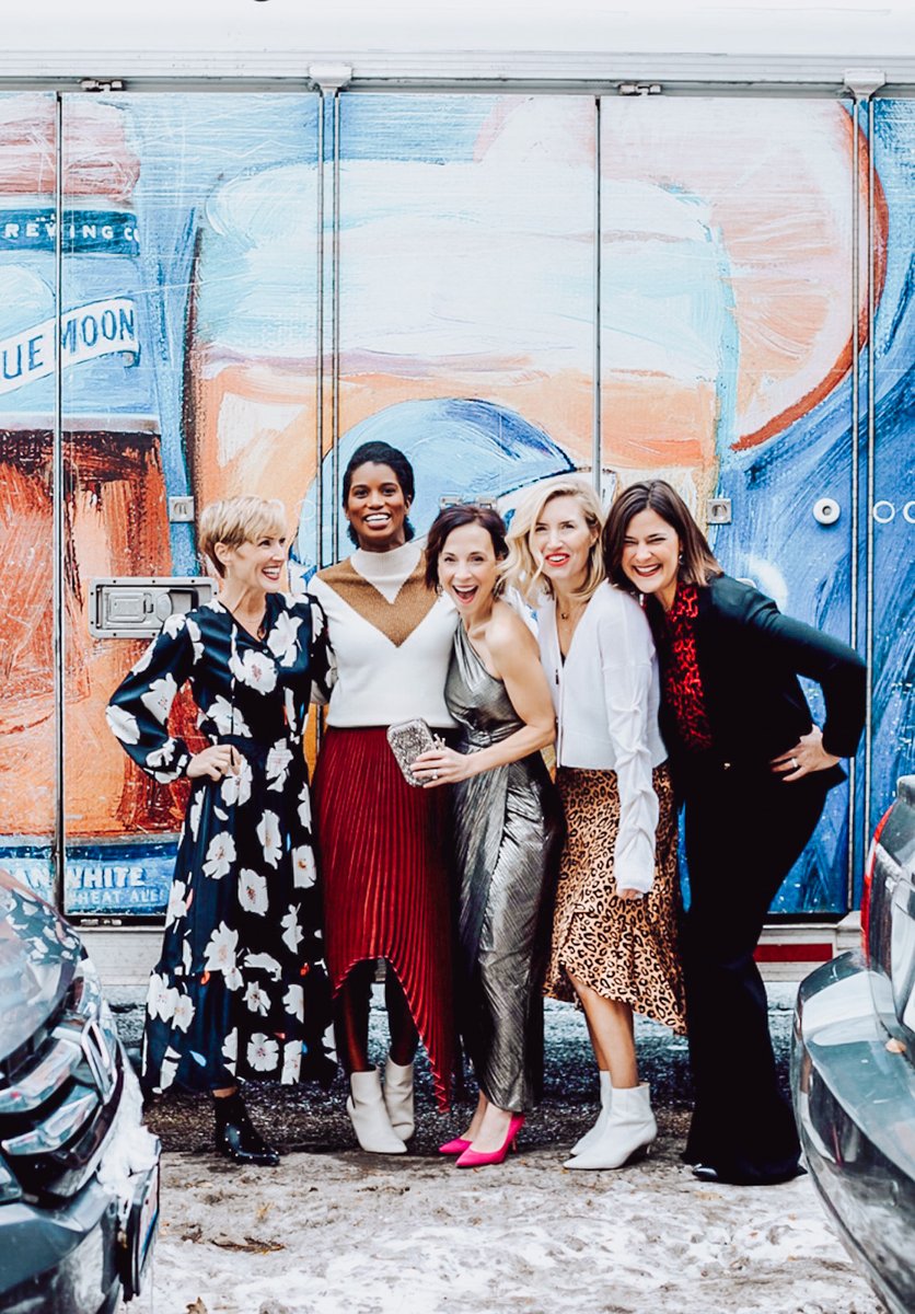 TheReadyPretty's tweet image. We pulled together this fun site for Cinnamon Boutique in Chicago - love this BTS shot with their team just before we launched! shopcinnamonboutique.com

 #readypretty #chicandstrategic #chicagobiz