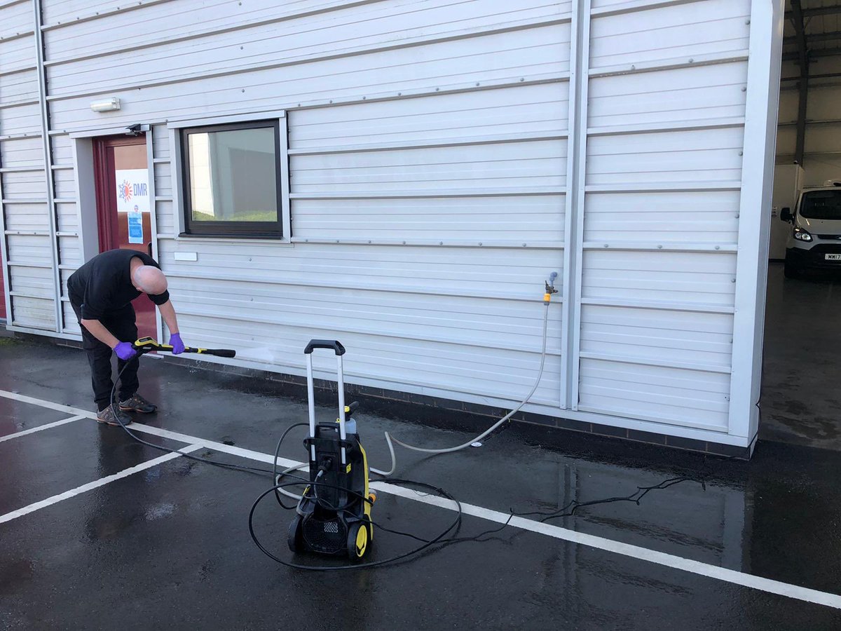 DMR_Sameday's tweet photo. Spring cleaning in operation https://t.co/AEl63M5yKW