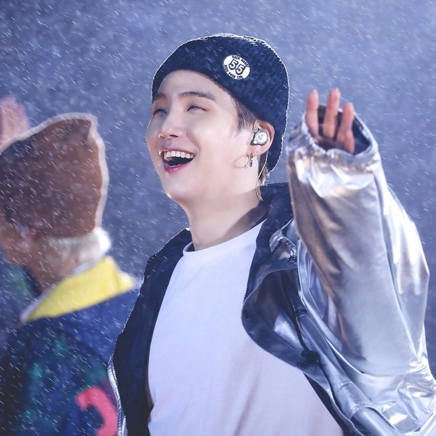 Melaspiiro's tweet photo. yoongi, te amo AAAAAA https://t.co/VZtESGhfrJ