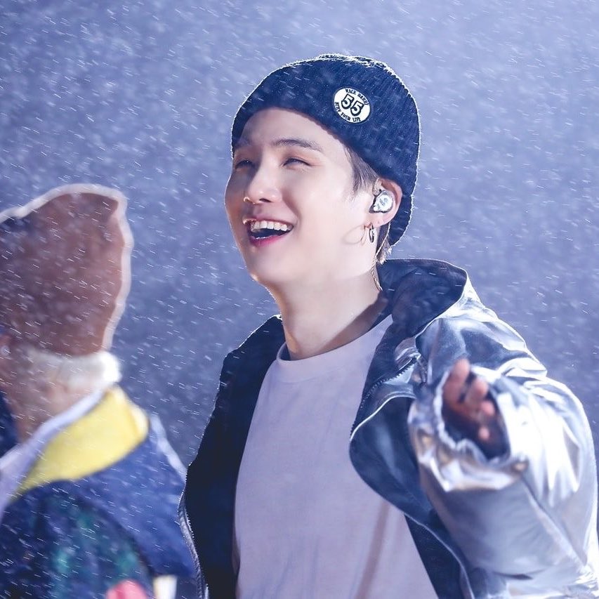 Melaspiiro's tweet photo. yoongi, te amo AAAAAA https://t.co/VZtESGhfrJ