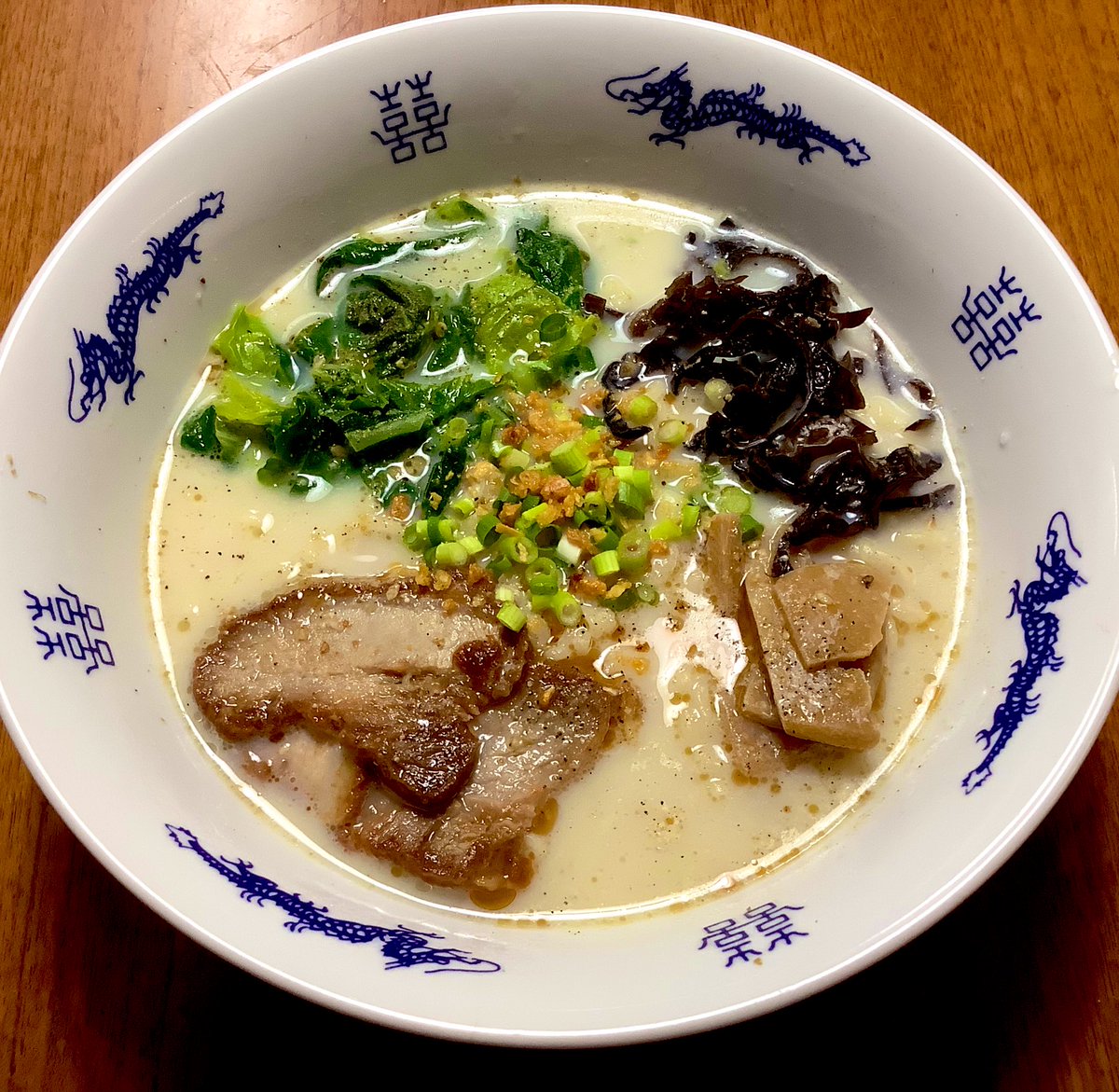 福島ピート幹夫 Pa Twitter うまかっちゃん 熊本香ばしにんにく風味 をアレンジしてキメたったわ うまかっちゃん 即席ラーメン