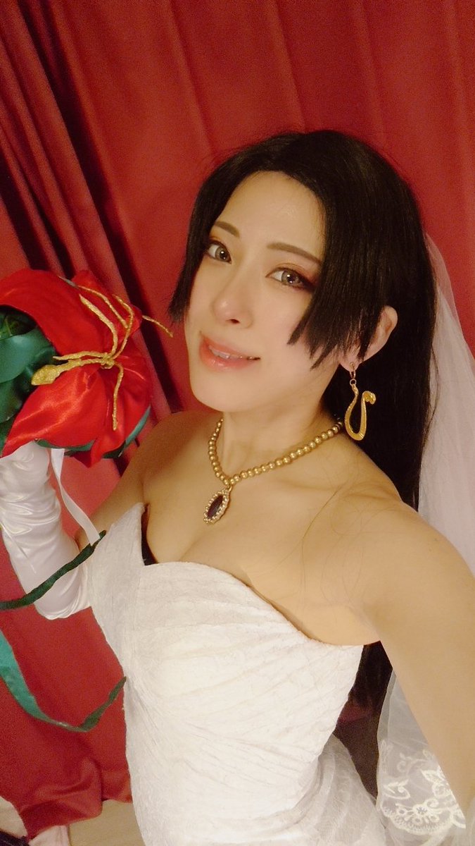 翡翠 One Piece ボア ハンコック ハンコックの妄想シーンに登場するウェディングドレスver 宅コスで良い写真残せなくても 久々に着れるとテンション上がる ハンコック